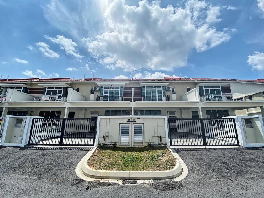 Desaru Twin Home 32Pax Bandar Penawar エクステリア 写真